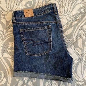 American Eagle Shorts - Boy Midi - Size 8